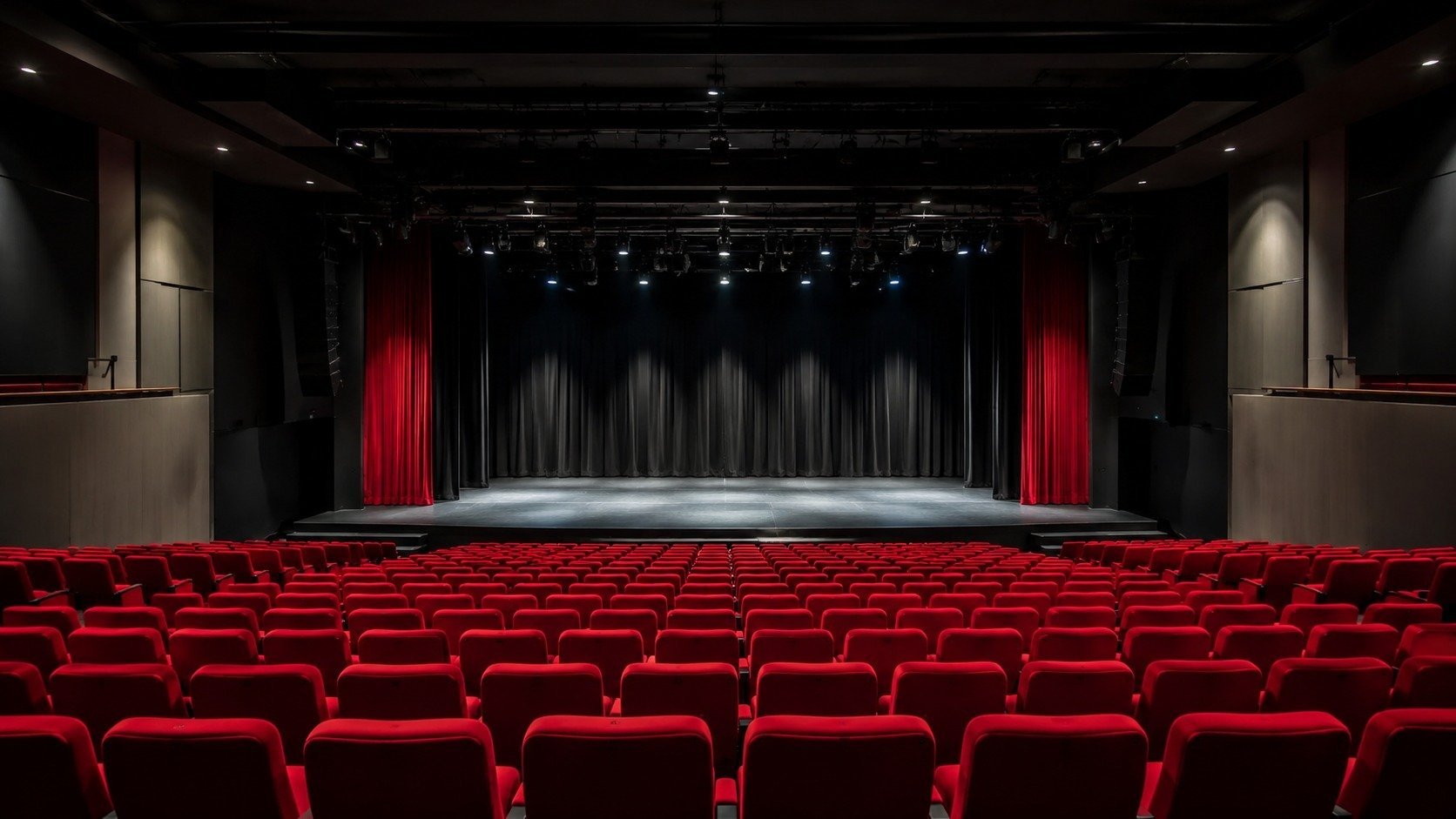Empik i Going. rozwijają ofertę teatralną. Nowe partnerstwa z teatrami w całej Polsce