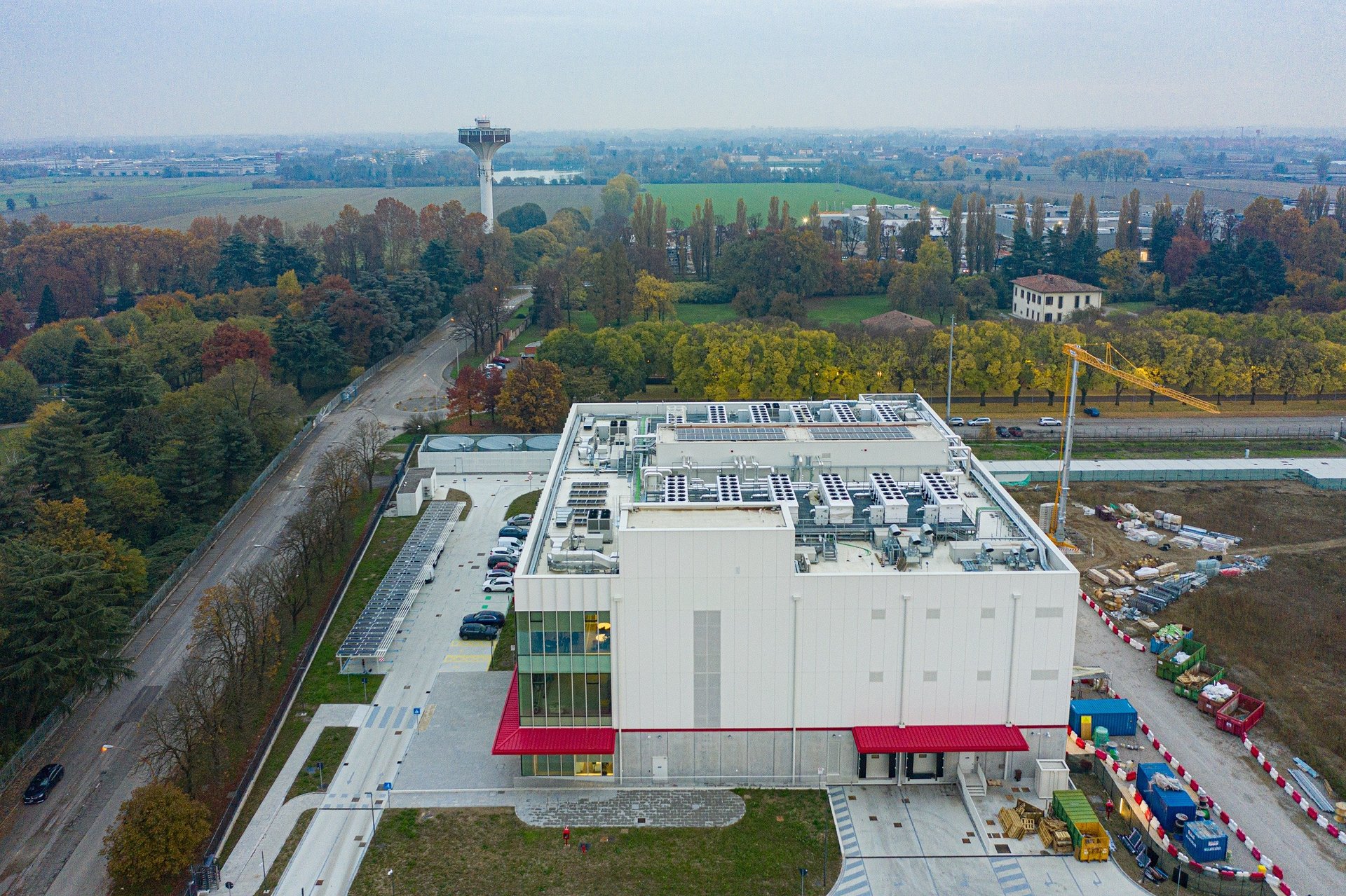 Decarbonizzazione attraverso il recupero di calore dai data center: A2A ed Equinix avviano una partnership strategica a Milano