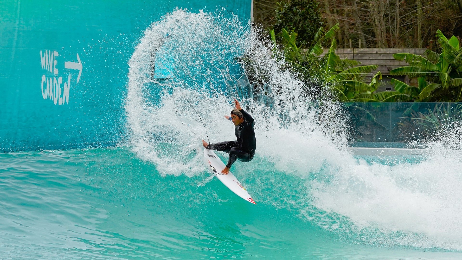 Surfers Cove lança primeiras experiências de surf e alojamento antes da abertura oficial