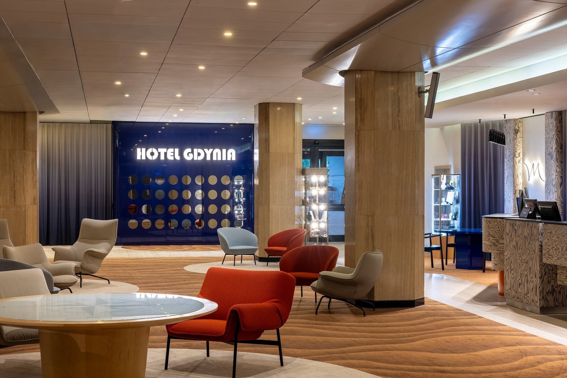 Mercure Gdynia Centrum w nowej odsłonie. Modernistyczne dziedzictwo miasta inspiracją dla odnowionych wnętrz