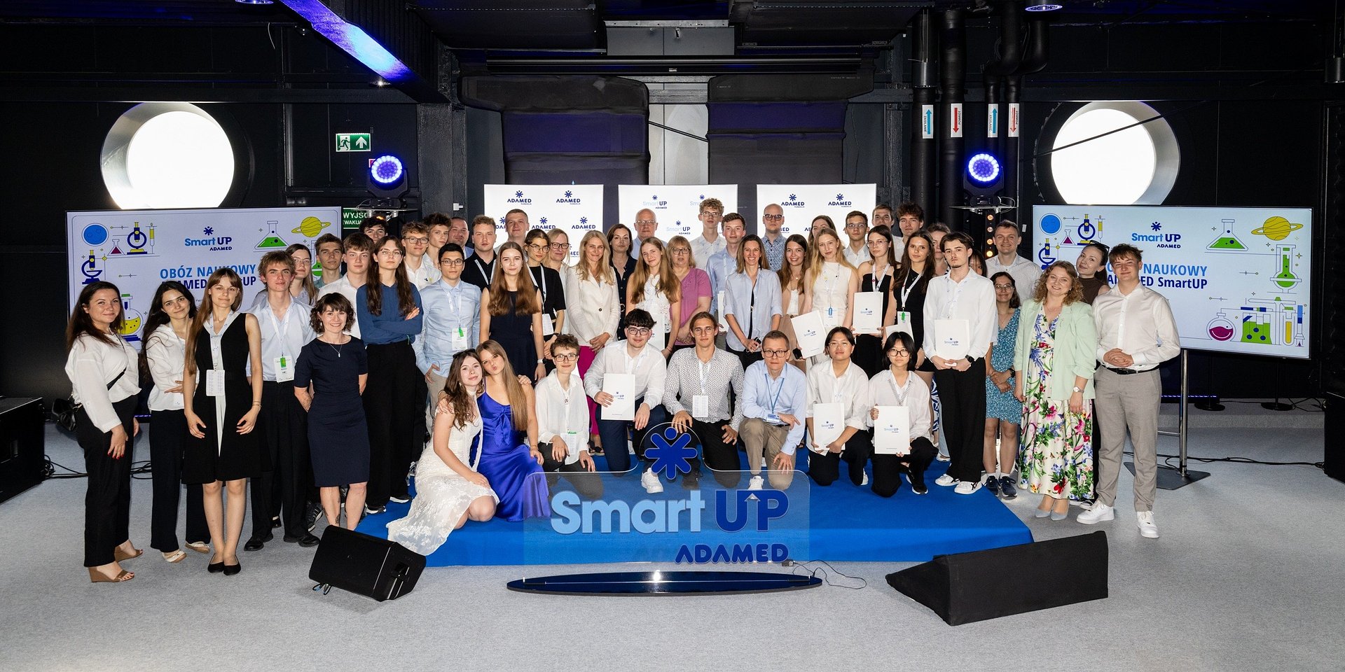 Od fotoreaktora po inteligentną rękawiczkę. Zakończył się 12. obóz naukowy Adamed SmartUp