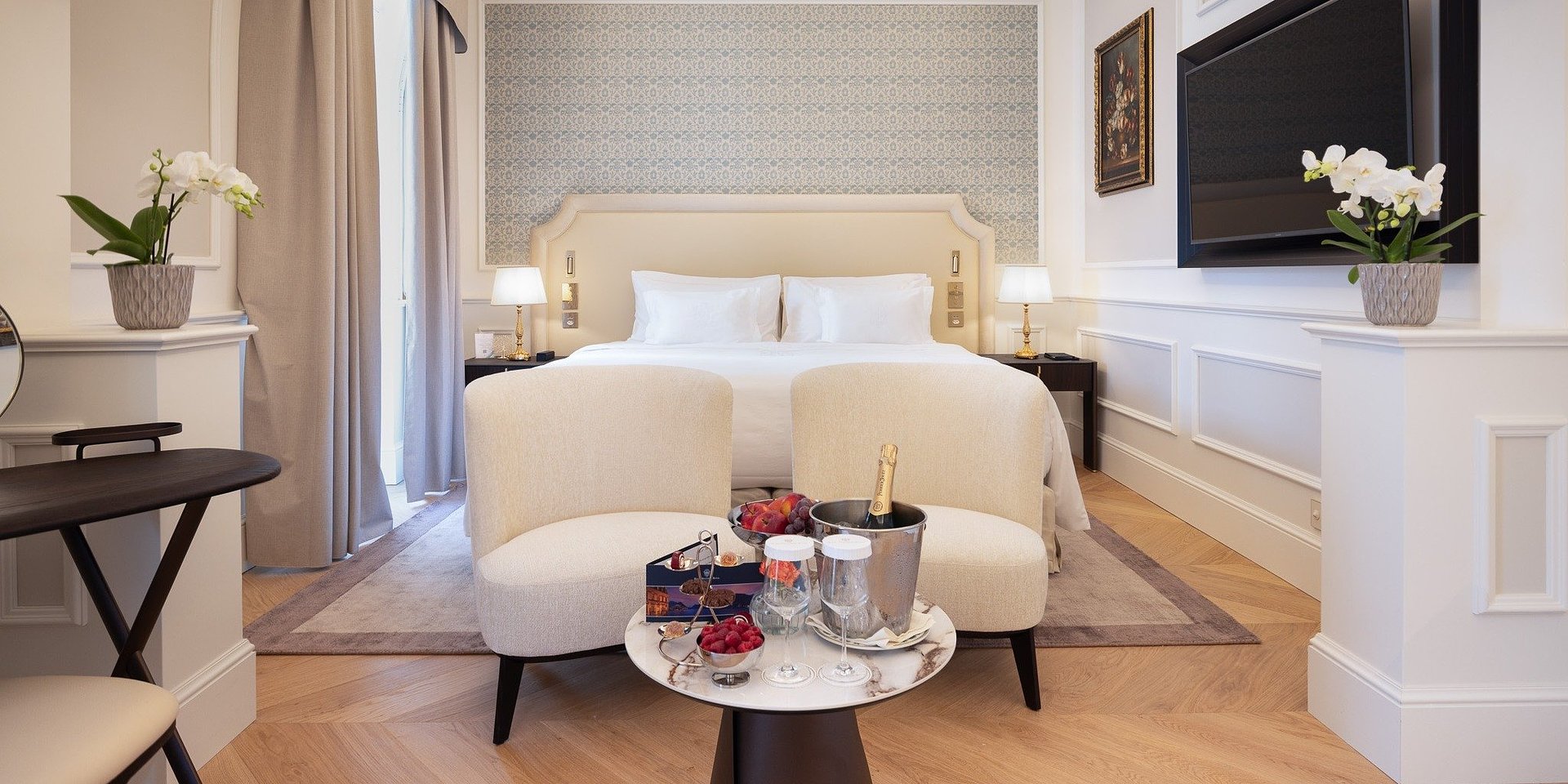 Hotel Splendide Royal: Studio Gascón signs the renovation of four prototype rooms, balancing heritage, comfort, and contemporary hospitality
