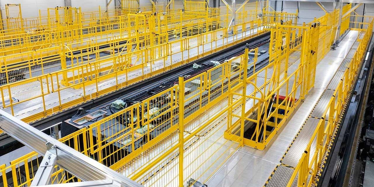Nowy wymiar bezpieczeństwa prac serwisowych. Zaawansowane platformy robocze KRAUSE w zakładzie Alstom Polska w Chorzowie