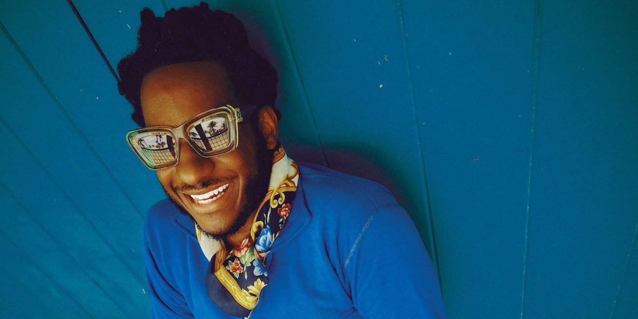 Leon Bridges odsłania kolejne utwory z nadchodzącego albumu „Happiness Anytime”