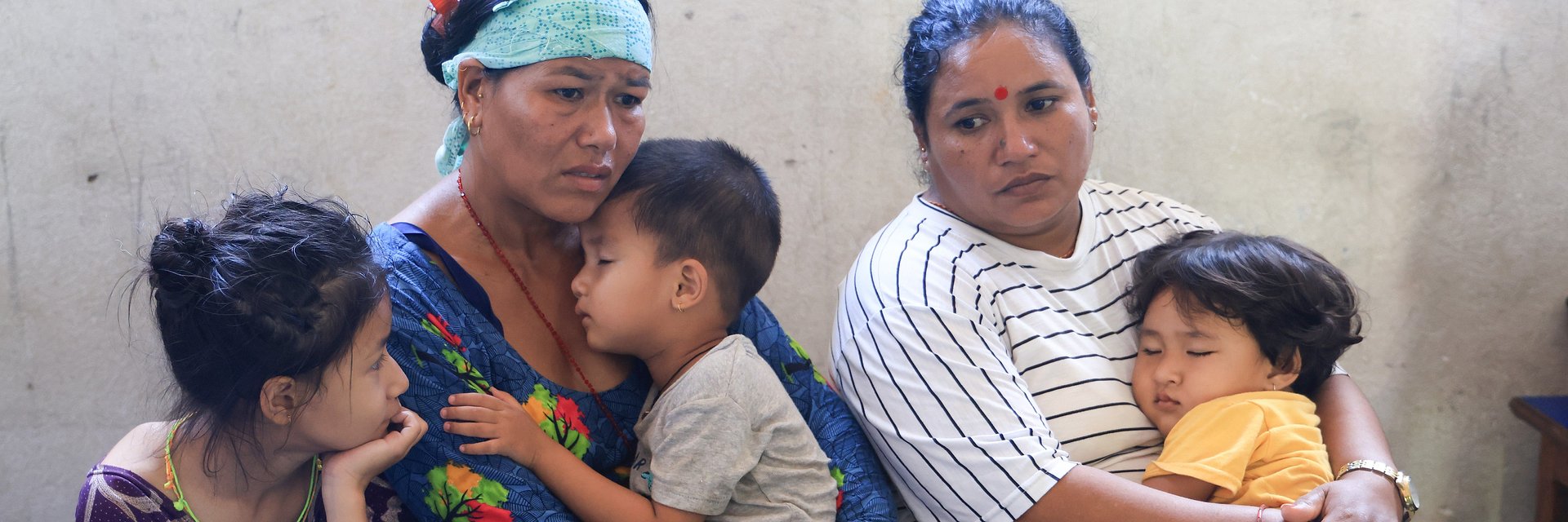 Ponad tydzień po powodziach w Nepalu tysiące dzieci nadal nie mają dostępu do bezpiecznej wody i są coraz bardziej narażone na choroby
