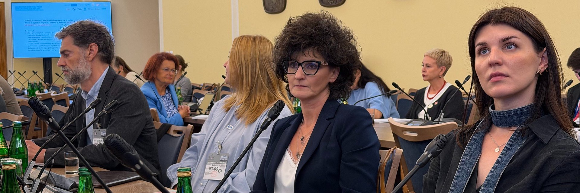 Czy prawa dzieci w Polsce mogą czekać? UNICEF Polska i Koalicja Organizacji Pozarządowych pytają państwo o konkrety