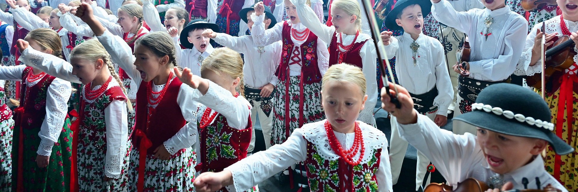 Mała Armia Janosika znów wyrusza w Polskę. Góralskie kolędowanie od Giewontu aż po Hel!