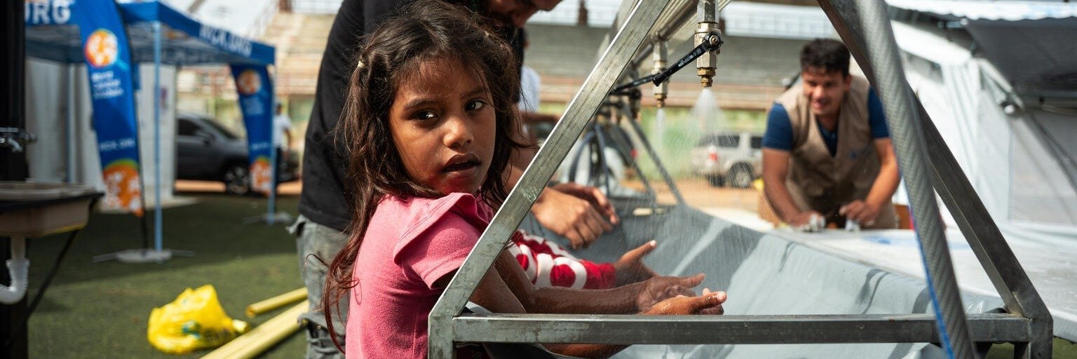 UNICEF i władze Wenezueli rozpoczynają odbudowę infrastruktury wodnej po niszczycielskim trzęsieniu ziemi