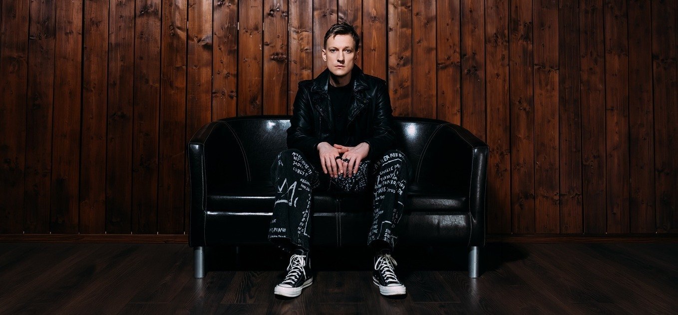 Krys Day prezentuje singiel „Ostatni raz” – alternatywny pop o nieuchronnym rozstaniu i chęci przeżycia ostatnich wspólnych chwil