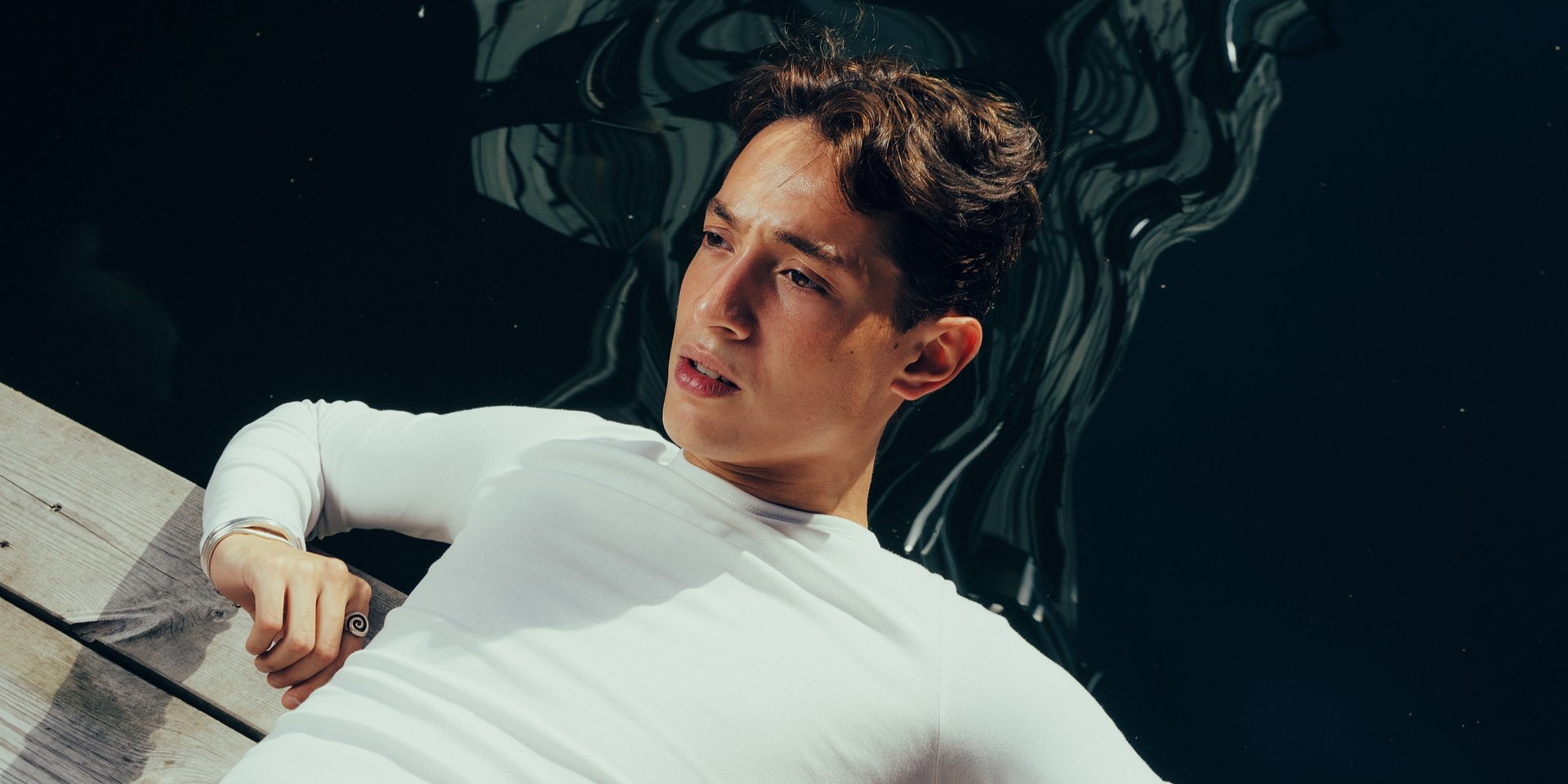 Kyle Alessandro prezentuje singiel „Tide”