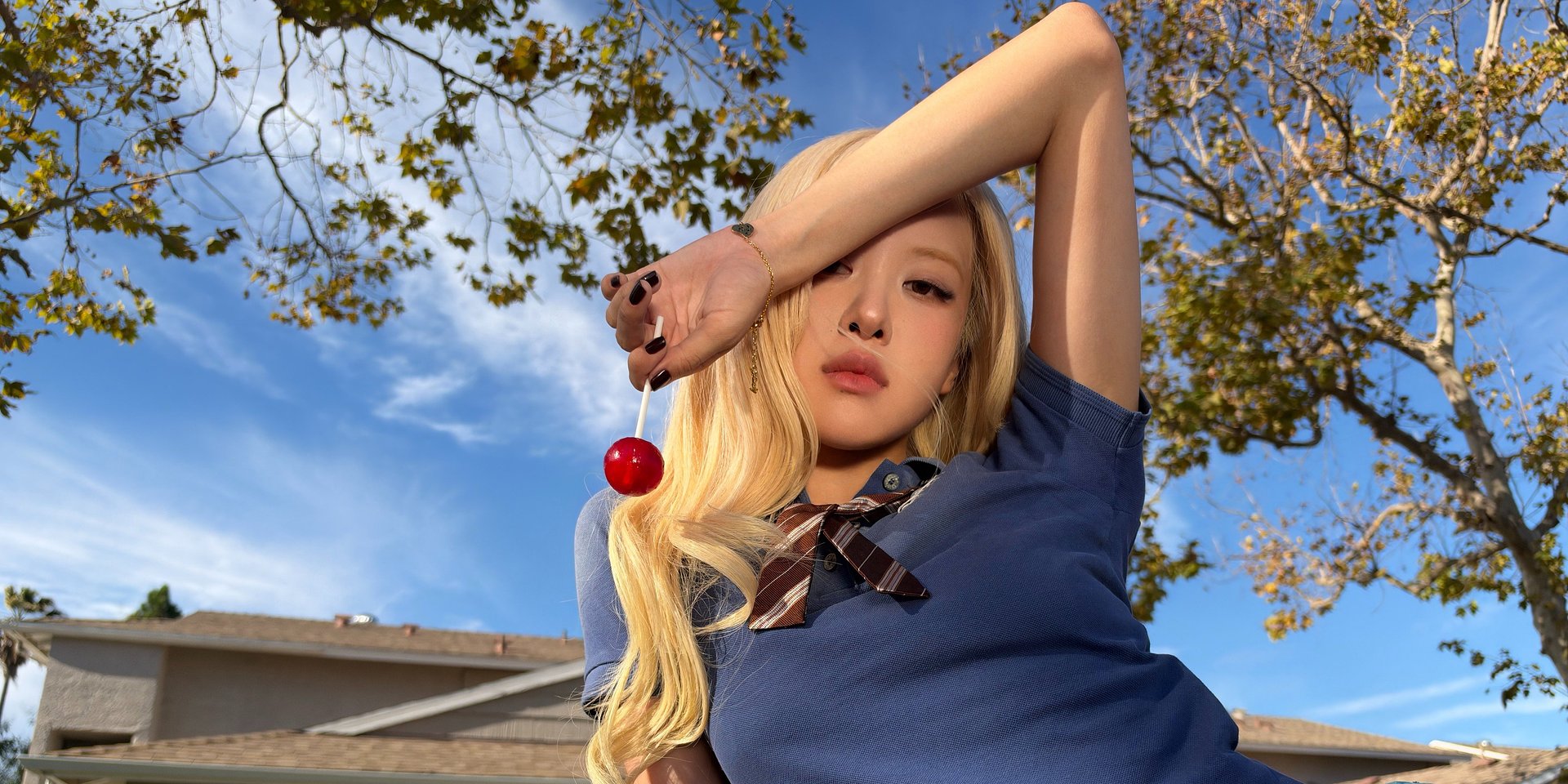ROSÉ powraca z singlem „new trick”! Klip do piosenki w całości nakręcony nowym iPhonem