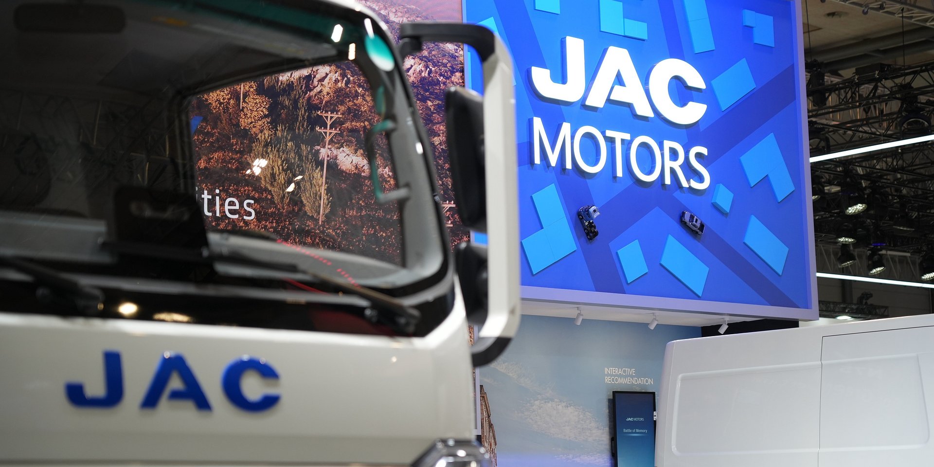 JAC Motors wzmacnia obecność w Europie. Nowe modele i trzy partnerstwa podczas IAA TRANSPORTATION 2026