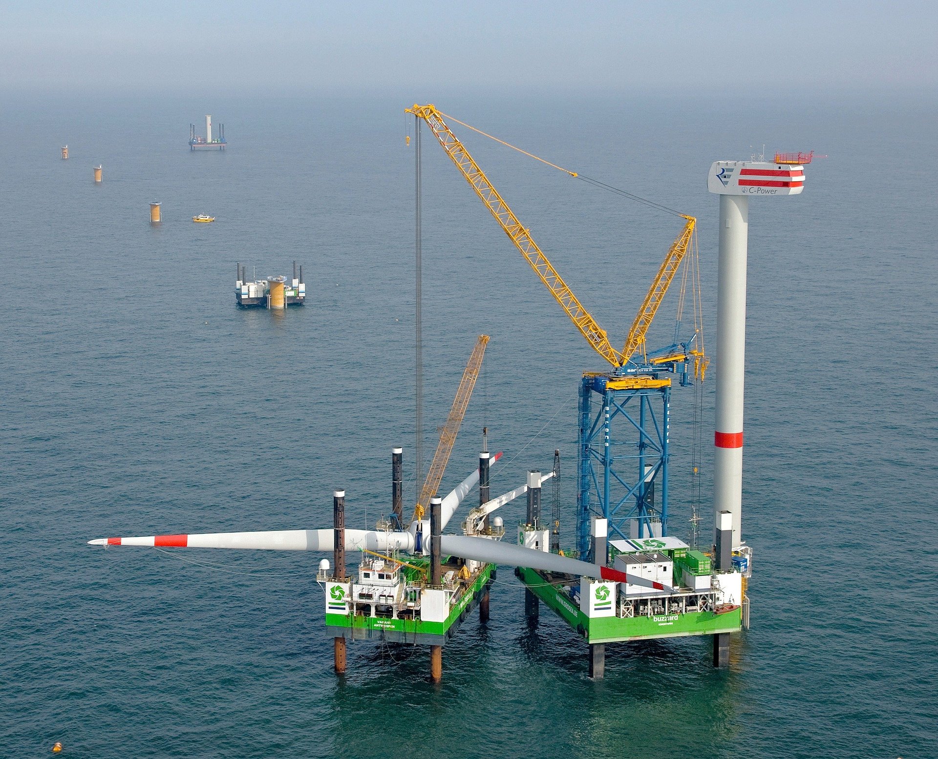 Sarens drives the acceleration of global wind energy as a 'one-stop shop' for onshore and offshore projects to meet the challenge of tripling renewable capacity by 2030