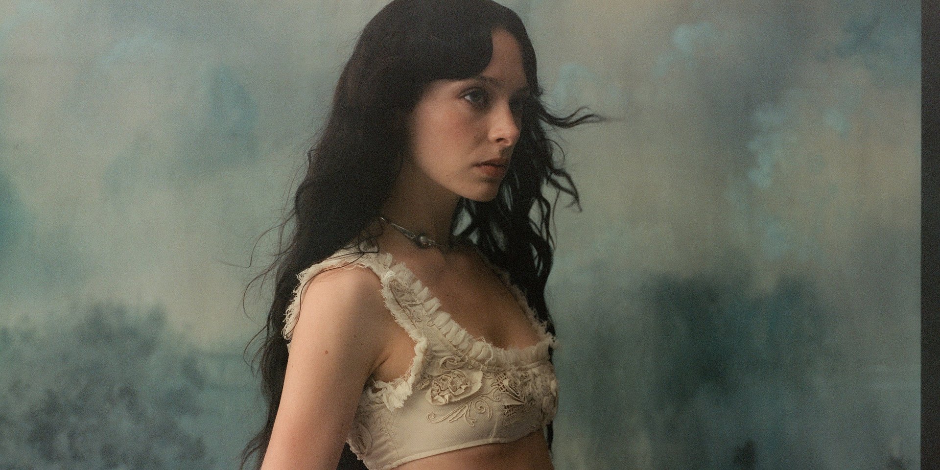 Holly Humbersone zapowiada edycję deluxe albumu „Cruel World”