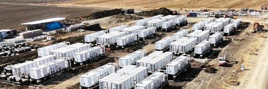 Pierwszy wielkoskalowy magazyn energii R.Power w Rumunii zbliża się do końca budowy