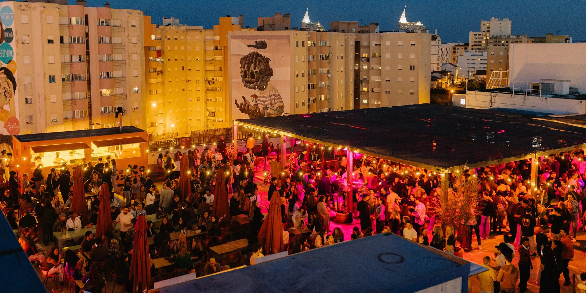 IDB ROOFTOP BY MĪRĀRĪ CELEBRA O HALLOWEEN COM MÚSICA ELETRÓNICA, SABORES LATINOS E UMA RAVE FAMILIAR