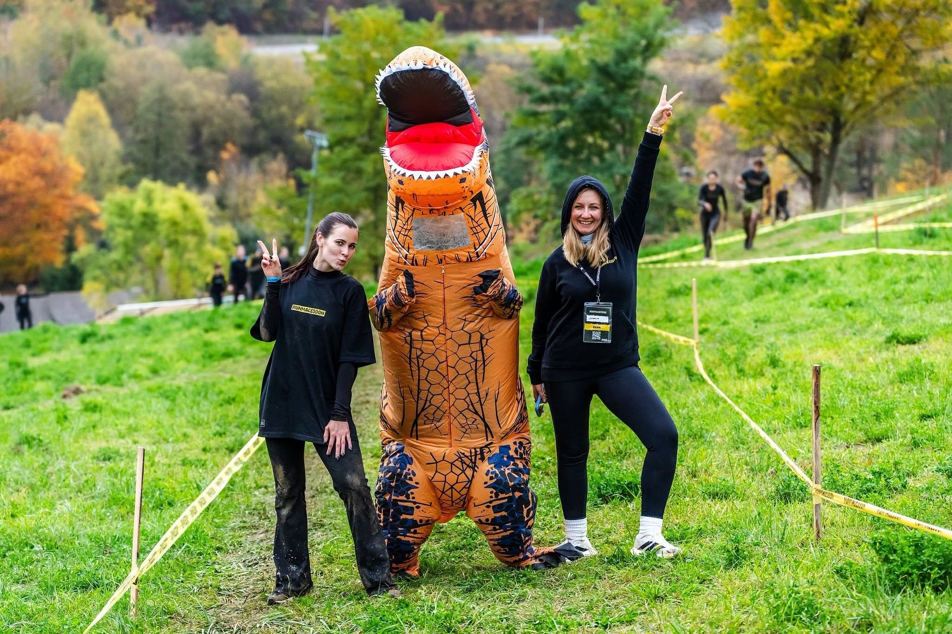 Wśród dinozaurów i ekstremalnych przeszkód - Runmageddon zakończył sezon w Bałtowie
