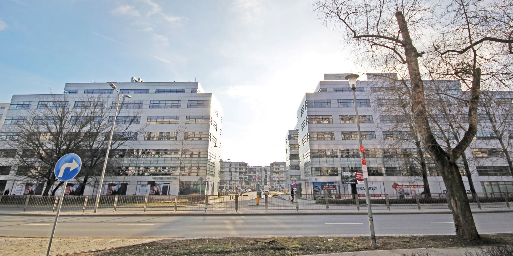 Grupa kapitałowa White Stone kupuje dwa biurowce od Deka Immobilien i buduje portfel nieruchomości komercyjnych
