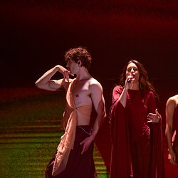 Jessie Ware_Bestsellery Empiku 2025.jpg