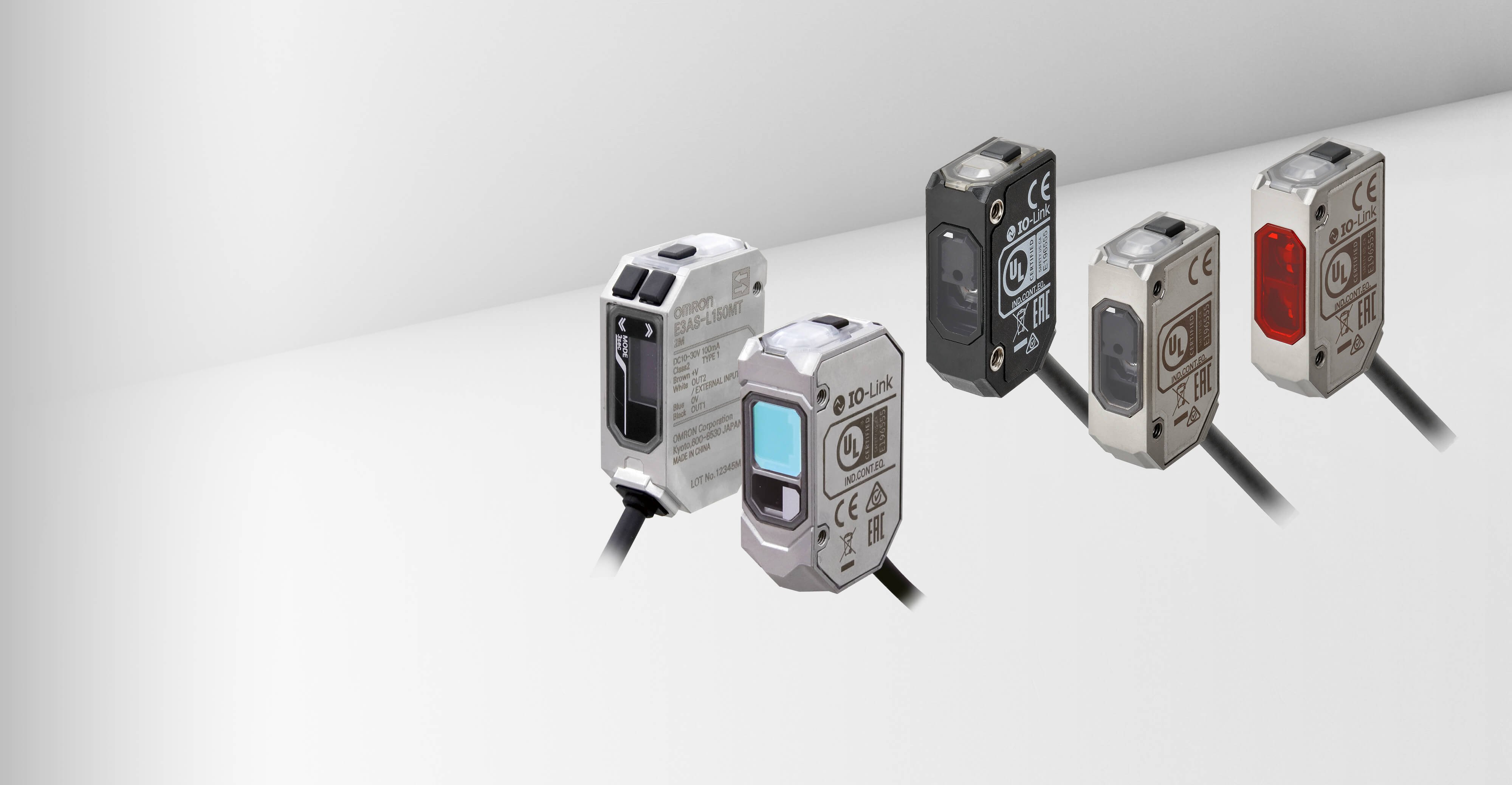 Sensori smart OMRON: 3 leve per migliorare le prestazioni delle macchine